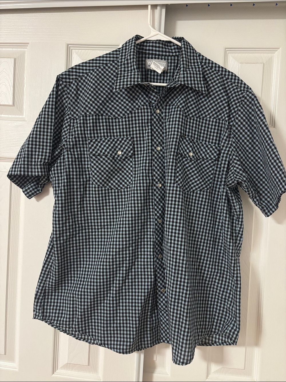 Wrangler Black & White Short-Sleeve Check Button-Down Shirt